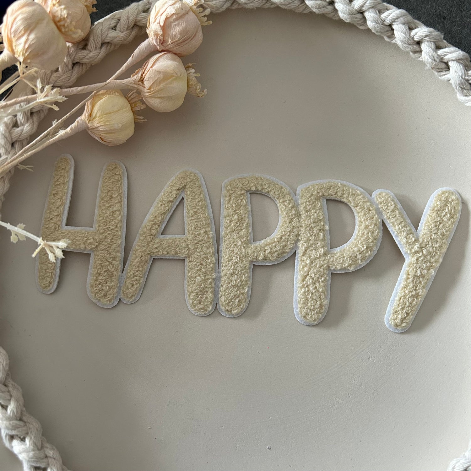 Chenillepatch Schriftzug HAPPY KF Breite ca. 17cm (zum Aufbügeln) 3100-0050