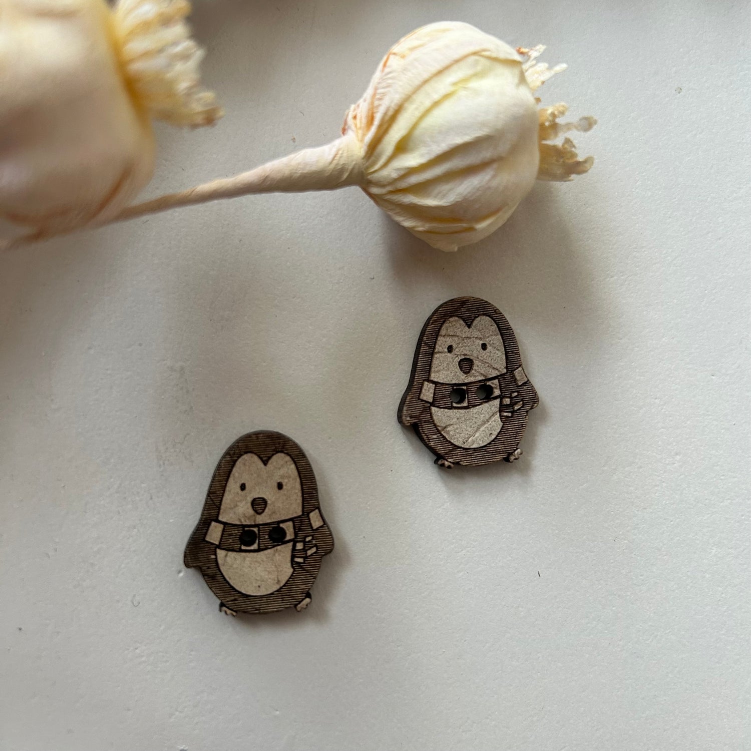 Kokosknopf shaped Pinguin KF 2000-101 15-6.4