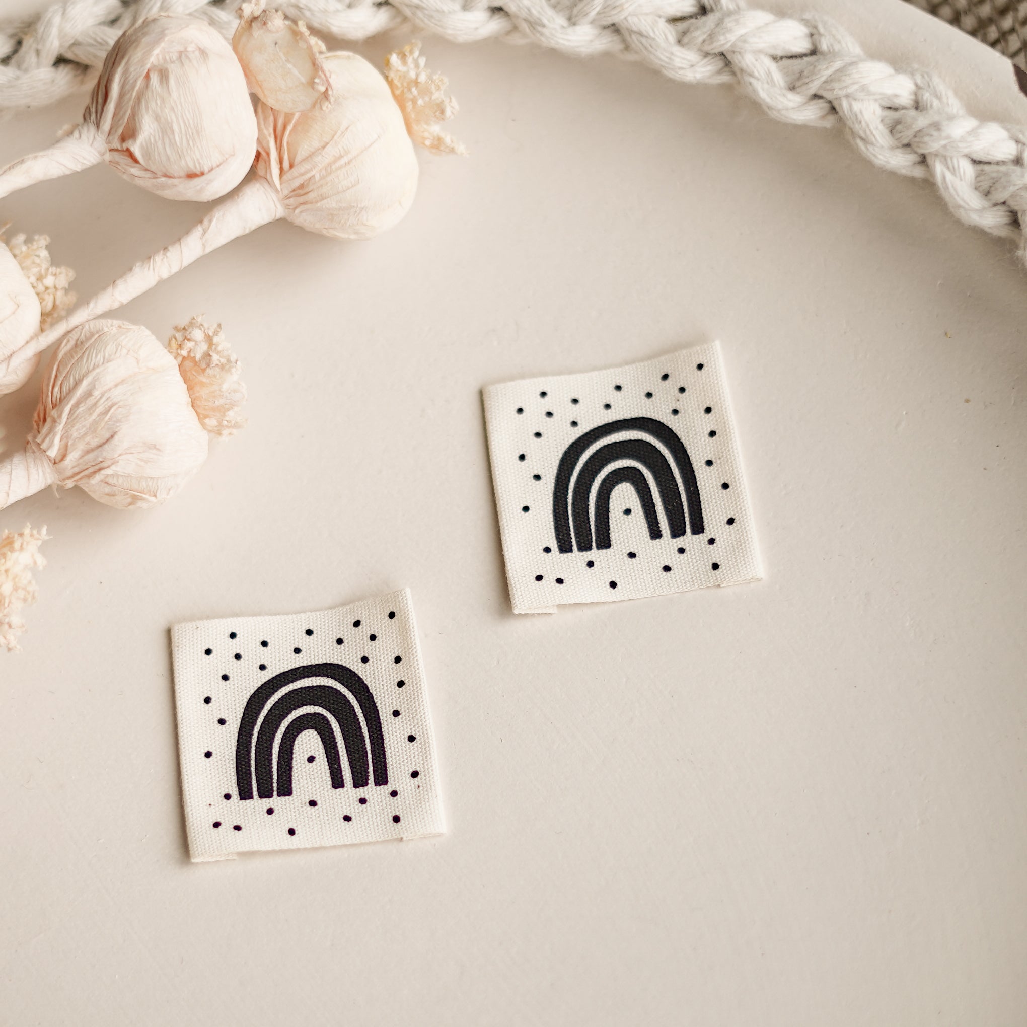 1 Set (5 Stück) Baumwolllabel Regenbogen Punkte 1600-0012 25-1.2