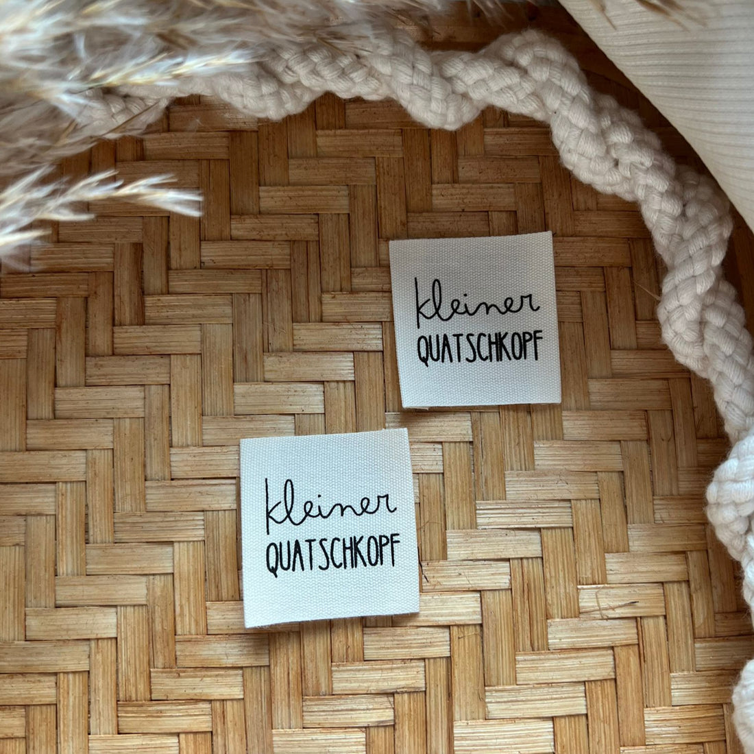 1 Set (5 Stück) Baumwolllabel Kleiner Quatschkopf Patch 4x4cm 1600-0020 25-1.3