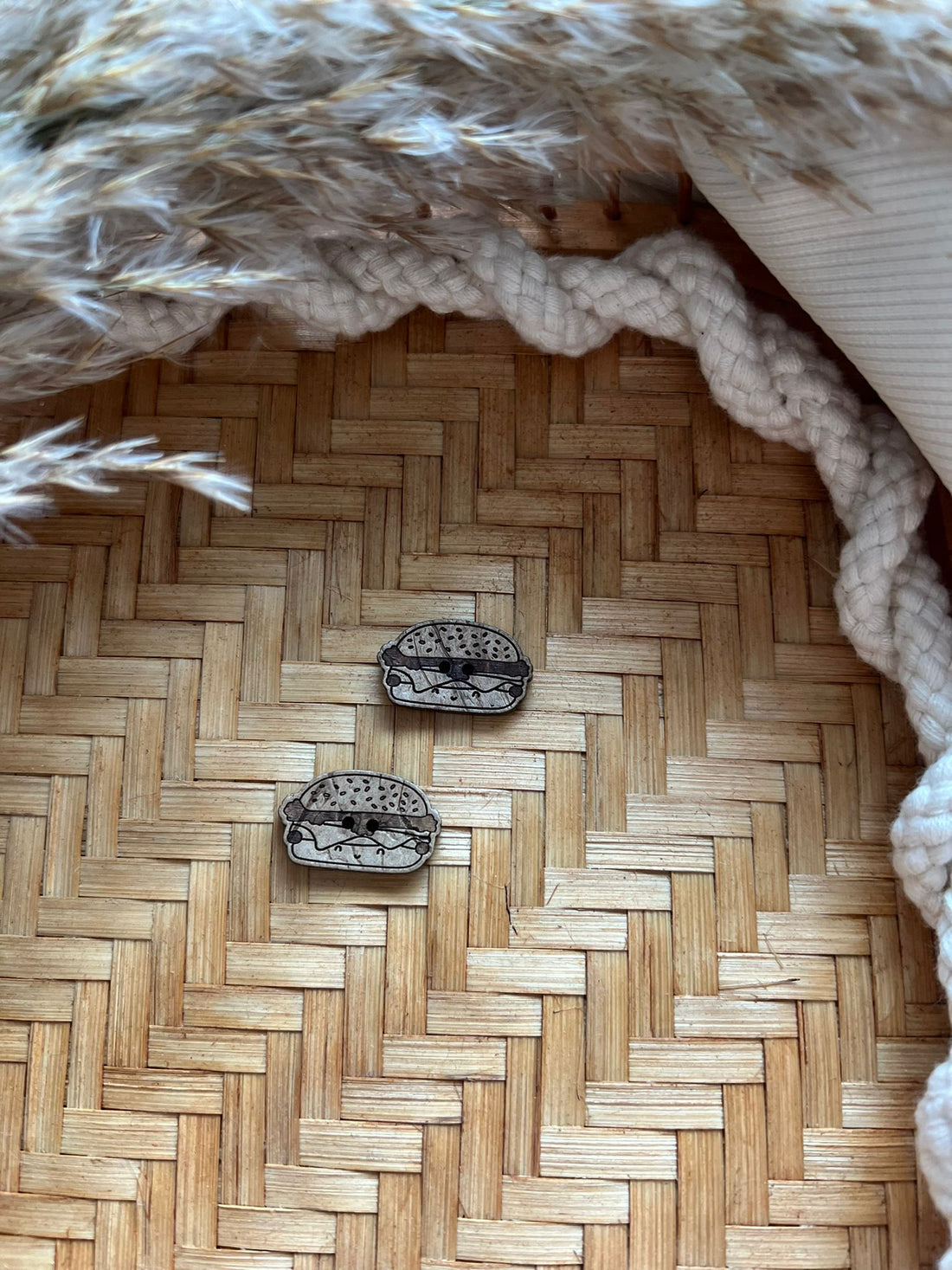 Kokosknopf shaped Hamburger KF 2000-096 15-1.2/1.3