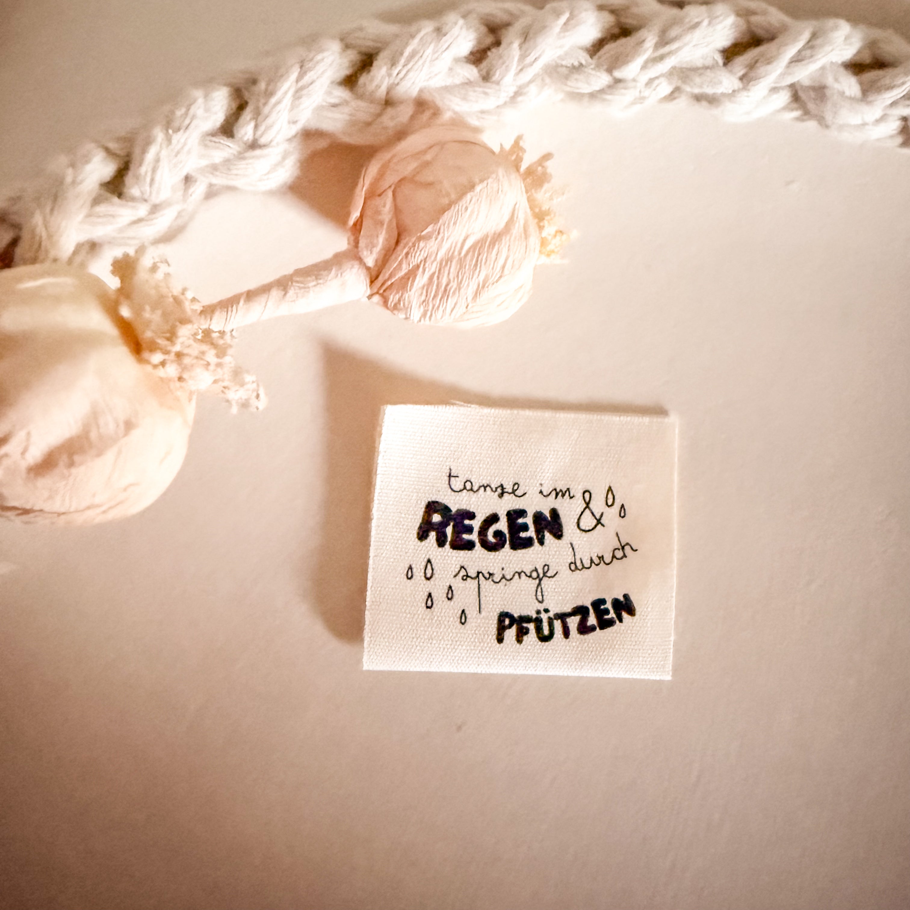 1 Set (5 Stück) Baumwolllabel Tanze im Regen &amp; springe durch Pfützen 1600-0037 14-8.1