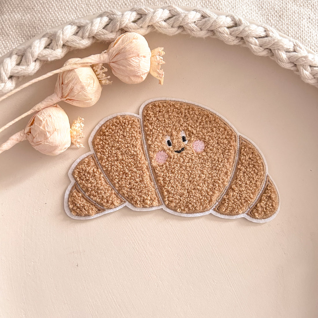 Chenillepatch Croissant mit Gesicht Hejhanni Breite 12cm (zum Aufbügeln) 3100-0042